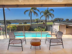 Beachside Seaview House with private Pool, Sydney